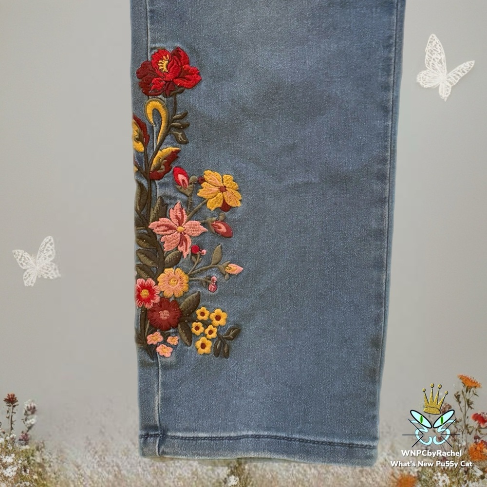 DG2 by Diane Gilman Floral Embroidered Jeans, Size 18W - Picture 2 of 10